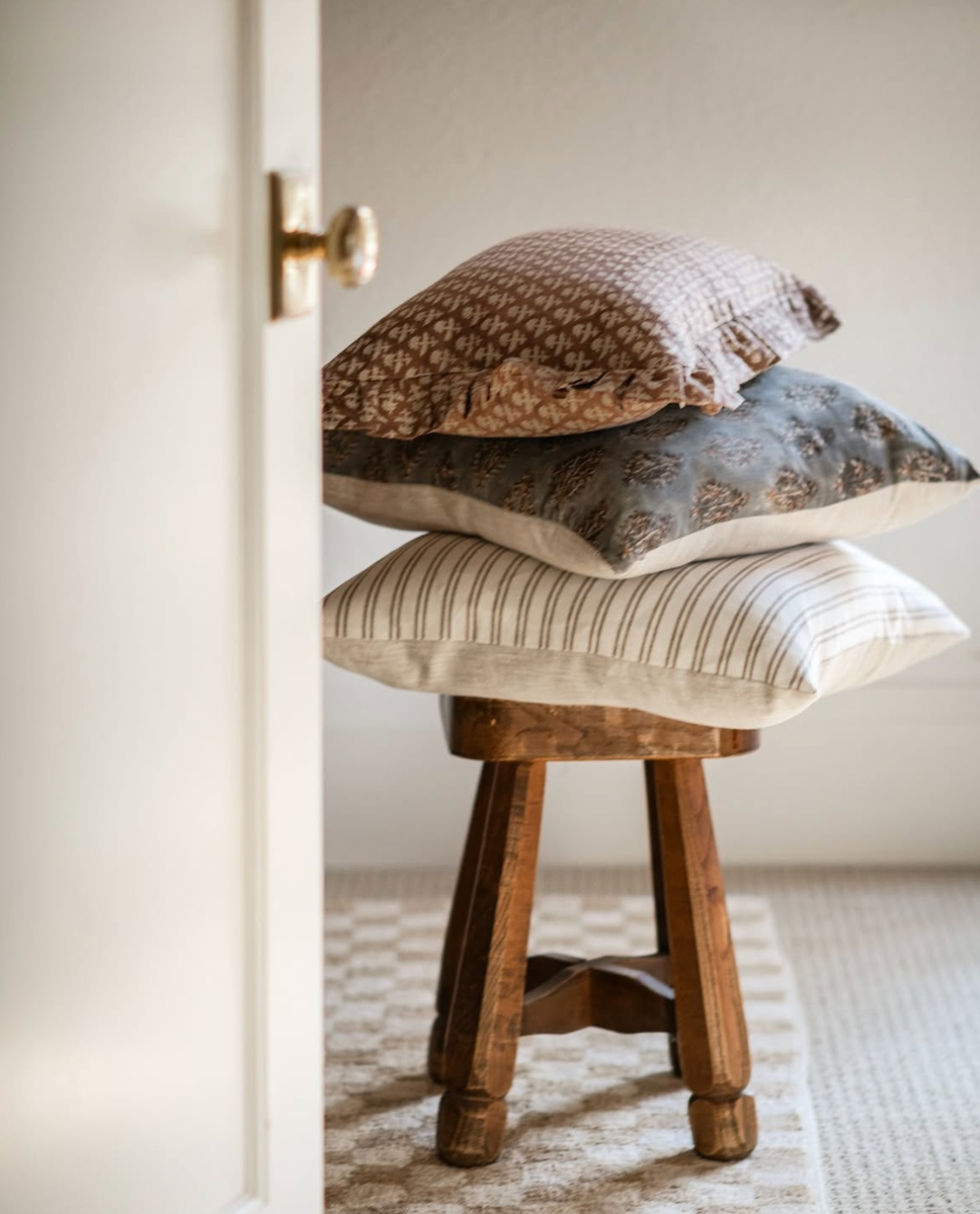 Linen + Cloth