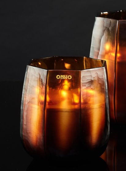Chandelle ONNO - Embrace