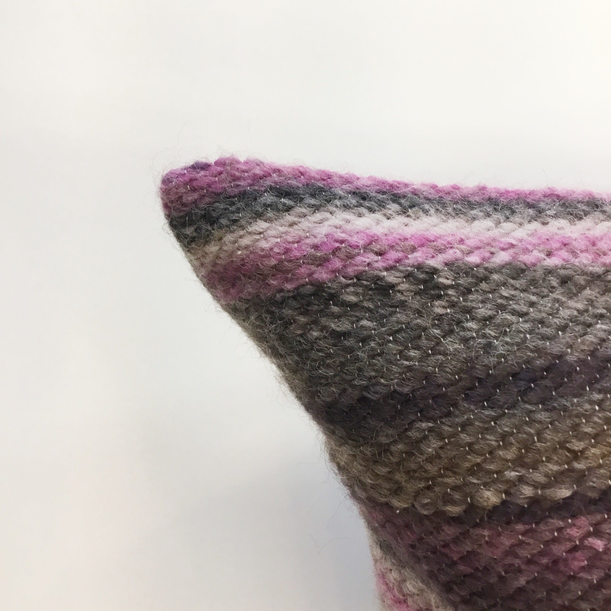 Coussin Designers Guild - Turrill Damson